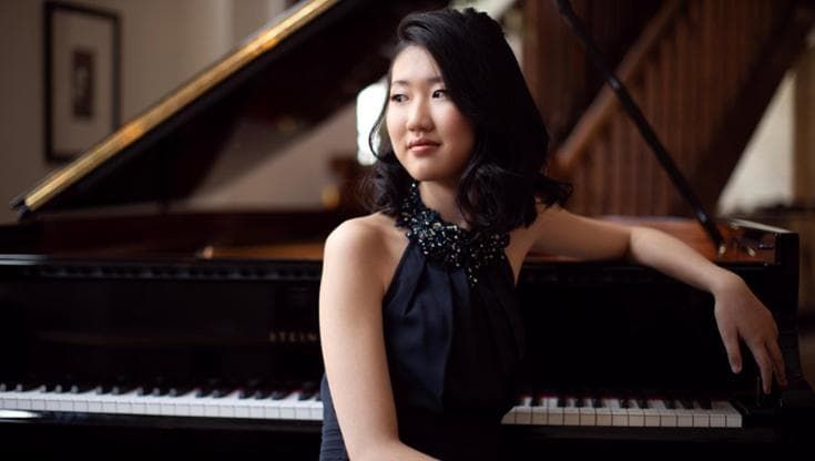 Sophia Liu, la pianista di 17 anni eseguirà al Manzoni uno dei brani più difficili della storia