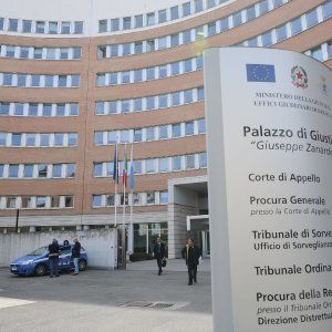 "Usavano il sindacato per maturare una pensione migliore", 11 indagati a Brescia