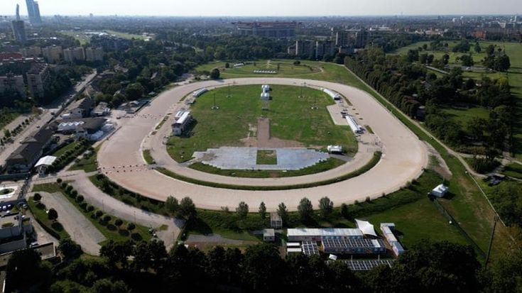 Ippodromo La Maura, pressing sul sindaco: “Basta musica, sì al parco promesso”