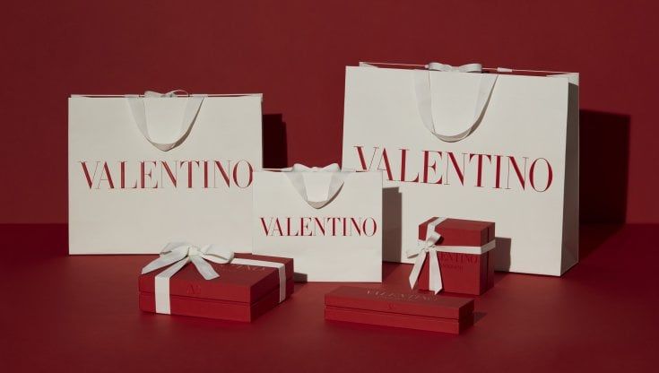 Valentino cambia packaging e punta sulla sostenibilità