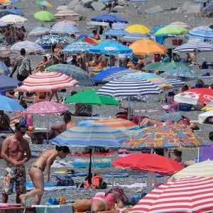 Rimini, "un'altra vittima in spiaggia quando il servizio dei bagnini è già stato sospeso"