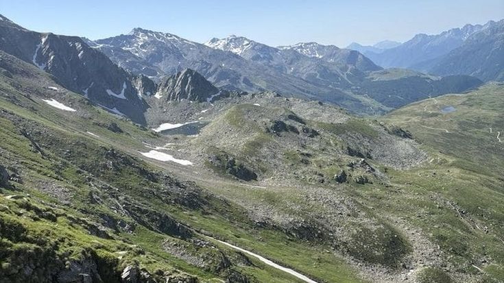 Madesimo, incidente al Passo Suretta: morto escursionista di 50 anni caduto a 2.400 metri di quota