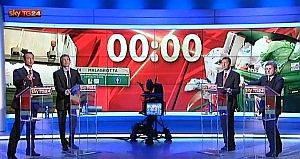 Faccia a faccia in piazza del CampidoglioMarino-Alemanno davanti alle telecamere di Sky