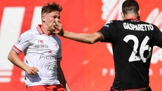Serie B, pazzo derby umbro: Perugia-Ternana da 2-0 a 2-3. Torna a vincere il Pescara
