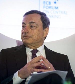 Draghi alla prova del nove:la Bce verso l'acquisto di dollari