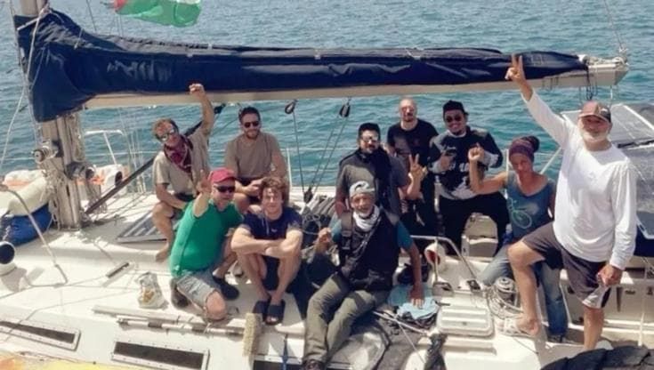Flotilla, la barca “Don Juan” intercettata dall’esercito israeliano: a bordo Salvetti e Bundu