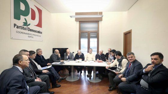 Primarie Napoli:  bocciato il ricorso di Bassolino. Renzi: "Solo chi sa perdere potrà imparare a vincere"
