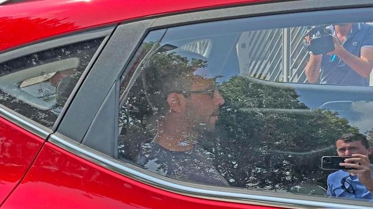 I tormenti di Sergio Ruocco: non è indagato per la morte di Sharon Verzeni ma continuano a convocarlo. Le indagini sull’alibi: restò in casa quella sera?