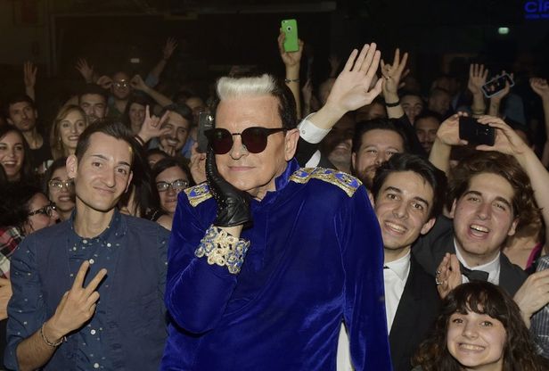 Cristiano Malgioglio a Parma: fan scatenati - Foto 