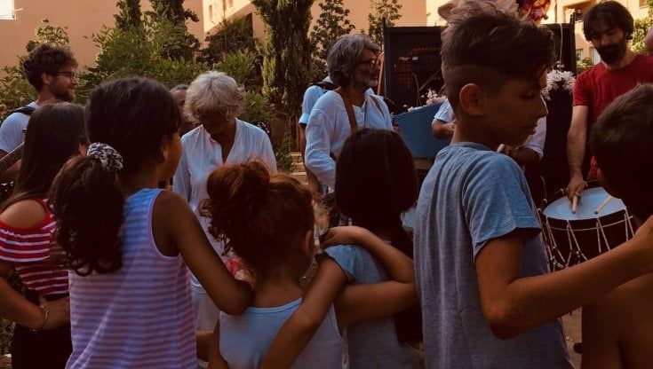 La protesta degli artisti: "Niente Festino nelle periferie. Abbandonati dal Comune"