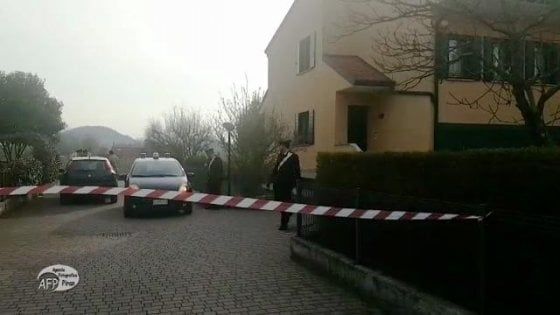Padova, 16enne uccide il padre con un colpo di fucile: "Non volevo, era uno scherzo"