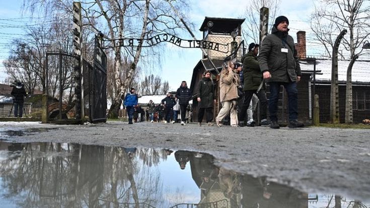 Viaggiare da sola a 10 anni con destinazione Auschwitz