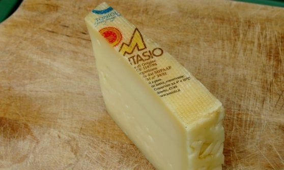 Montasio Dop: produzione giù, ma crescono prezzi e vendite