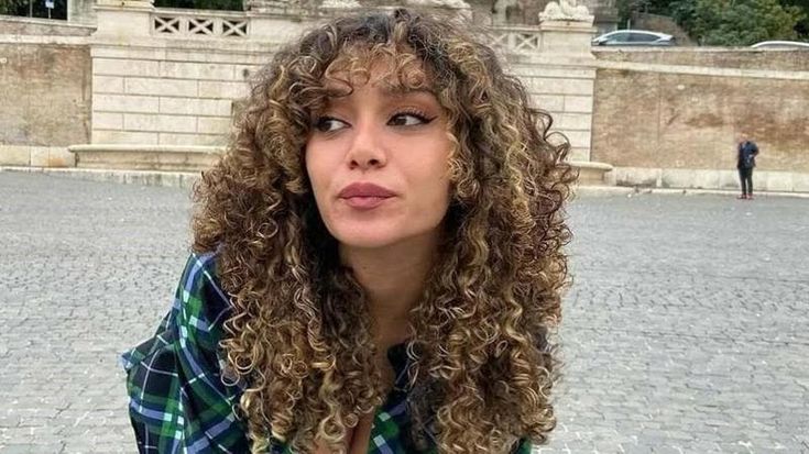 Camilla Sanvoisin morta per overdose: indagata la pusher che le fornì l’eroina