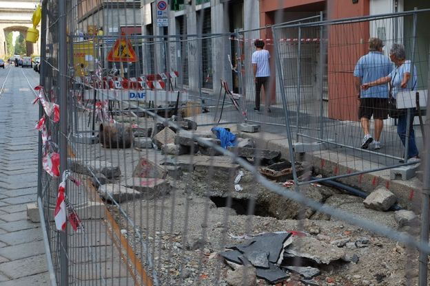 Porta Romana, 1 mese di lavori per chiudere la voragine