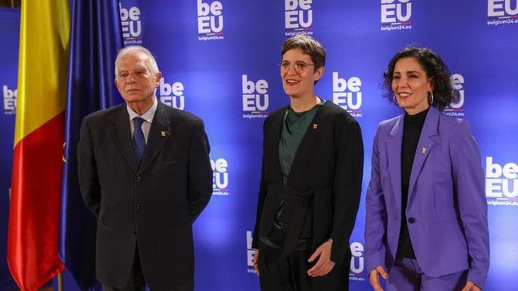 La ministra tedesca Luehrmann contro Salvini: “Nessuno dovrebbe allearsi con Afd, sono più pericolosi di tutte le altre destre”