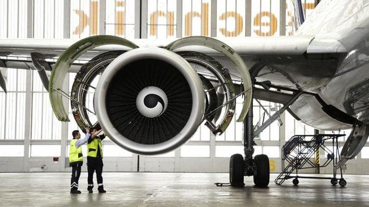 Ita-Lufthansa, no dell’Ue su 39 rotte. E i tedeschi scrivono a Draghi e Letta