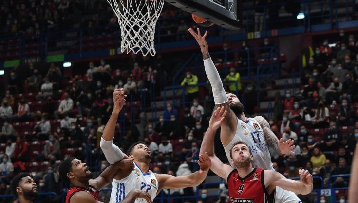 Basket, Eurolega: Olimpia di carattere, ma il Real vince 75-73
