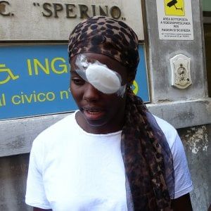 Il racconto di Daisy: "Ho temuto fosse dell'acido. Forse mi hanno scambiato per una prostituta"