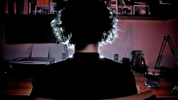 “Ero un hikikomori così sono rinato. Non sottovalutate i segnali di disagio”