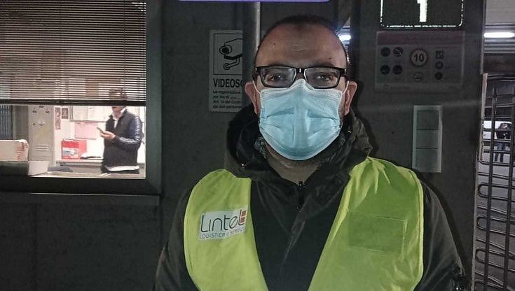 Haitham, lavoratore della logistica: "Licenziato all'improvviso, ora non dormo più"