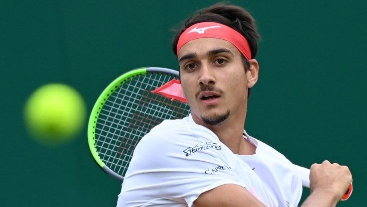 Tennis, Lorenzo Sonego in finale a Eastbourne. Si ritira Camila Giorgi