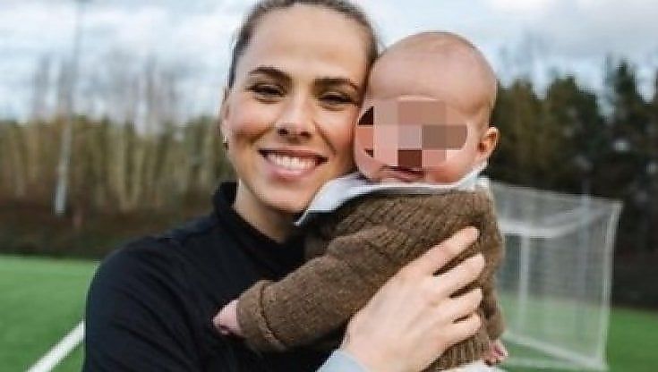 Calciatrice non pagata perché incinta vince la causa: ora il Lione dovrà risarcirla