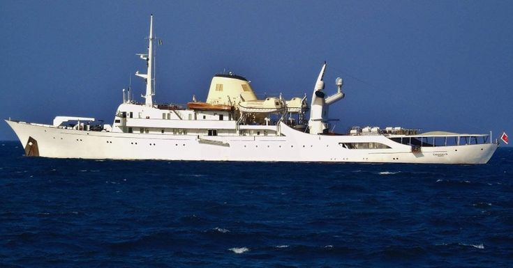 Otranto, avvistato lo yacht di Onassis: costa 65mila euro al giorno