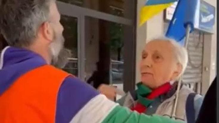 “Studiate la storia, chi canta Bella ciao oggi lo fa per Kiev”