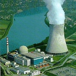 Referendum, gli svizzeri bocciano lo stop accelerato al nucleare