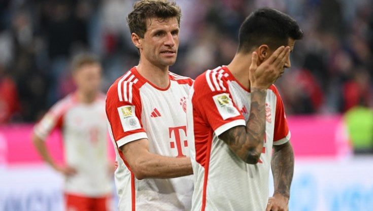 Bundesliga: il Bayern crolla in casa col Lipsia e ora il Borussia sogna la vetta. Hertha retrocesso