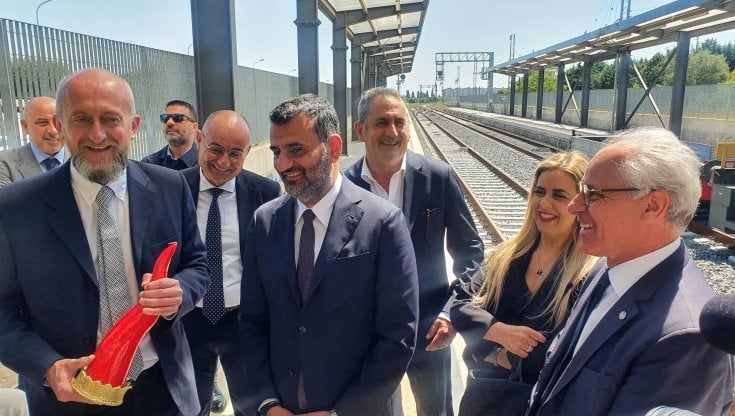 Bari, al via i lavori per la linea ferroviaria Bari-Bitritto: lavori conclusi entro fine 2023. Decaro: "Speriamo sia la volta buona"
