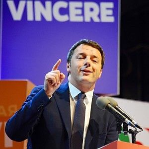 Primarie Pd, &egrave; il trionfo di Renzi: sfiora il 70% dei voti. Affluenza: quasi 3 milioni