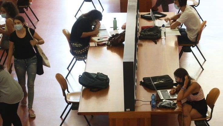 Firenze, studenti alle urne all'Università: in Senato e Cda seggi solo alla sinistra