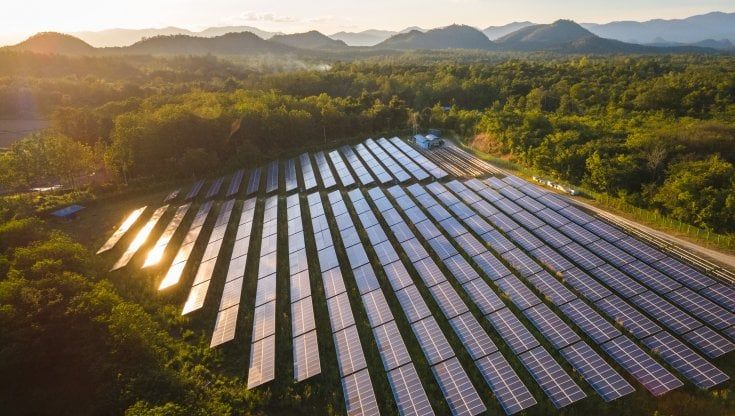La corsa delle rinnovabili, Silvestrini: "Sicurezza energetica e decarbonizzazione spingono gli investimenti"