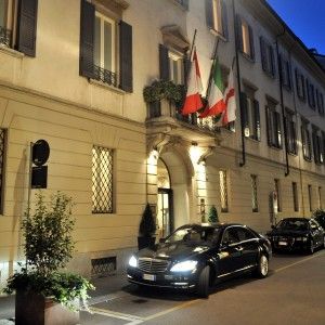 Milano, colpo grosso nel Quadrilatero della moda: rubati due anelli da 350mila euro