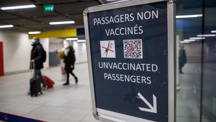 Covid, le tappe per le riaperture dei prossimi mesi. E Green Pass abolito entro l'estate