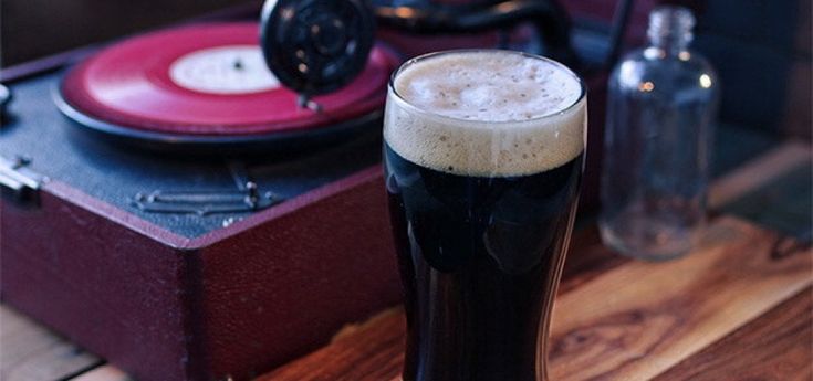 Birra, vino e vinile: la rinascita dei Record Club