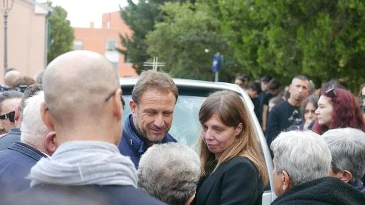 La mamma di Leonardo, il 15enne suicida: “La scuola doveva proteggerlo, non li perdono, voglio la verità”