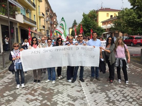 Amministratori di Fidenza in corteo coi lavoratori Simply