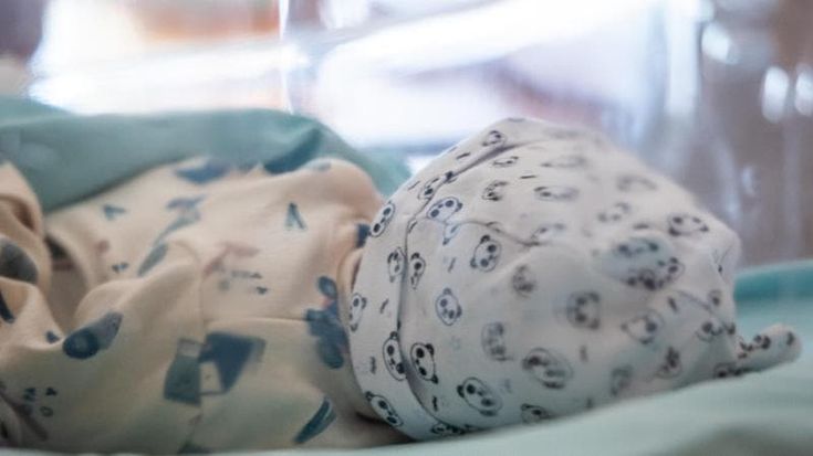 A Milano un neonato su cinque ha il doppio cognome. I nomi più scelti? Tommaso e Matilde