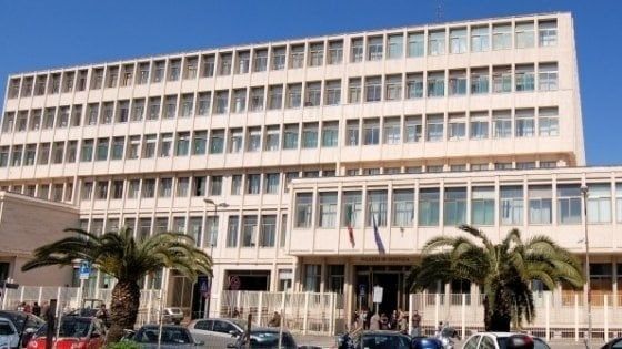Morti per amianto alla Firema, rinviati a giudizio otto ex amministratori dell'azienda casertana