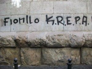 Ancora graffiti a Santa Chiara,<br />esposto alla Soprintendenza