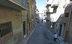 Gela, uomo uccide il fratello<br />i vicini tentano di linciarlo