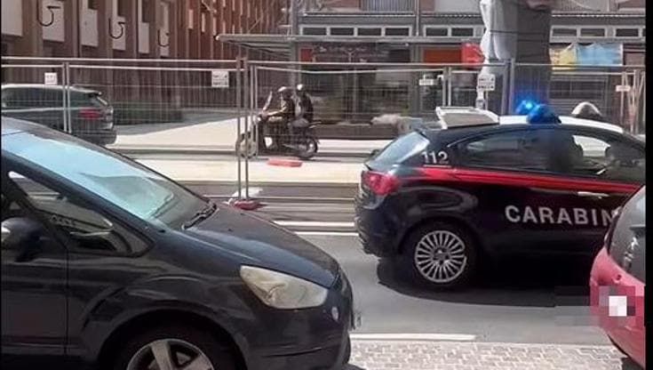 Uomo in fuga a Borgo Panigale bloccato dai carabinieri dopo un inseguimento rocambolesco