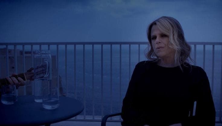 "Tutt' 'e sere", Tosca e il respiro di Napoli: il video in anteprima