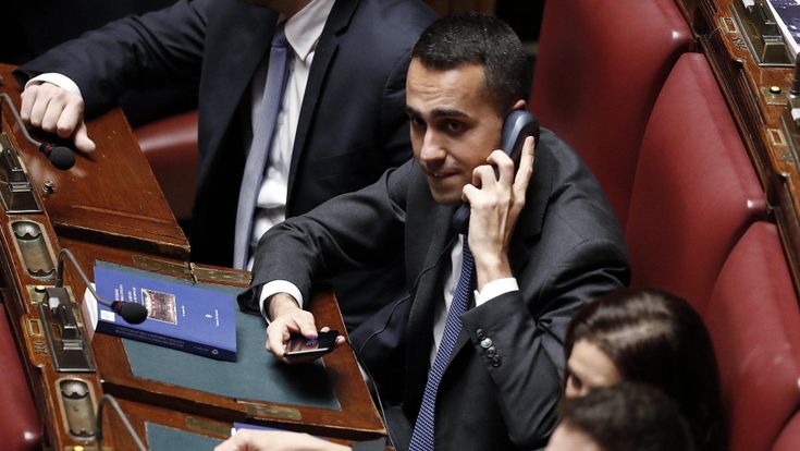 Di Maio-Lega, governo più vicino ma salta Fico e Grillo si smarca  