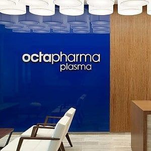 Octapharma, un'azienda farmaceutica trasformatasi in vampiro