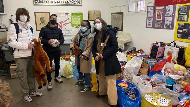 Genova, la raccolta di giocattoli è da record: 5mila in poche ore