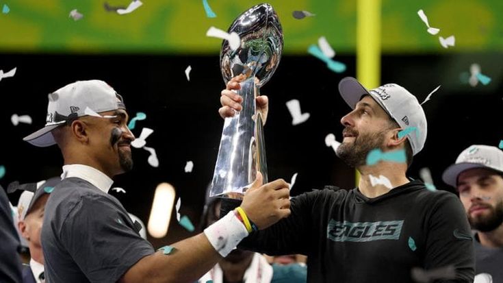 Il Super Bowl è dei Philadelphia Eagles: Kansas City Chiefs annientati. Jalen Hurts Mvp